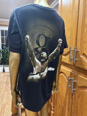 Hanes Black Short-Sleeve Tee with Gold-Toned Guitarist Graphic